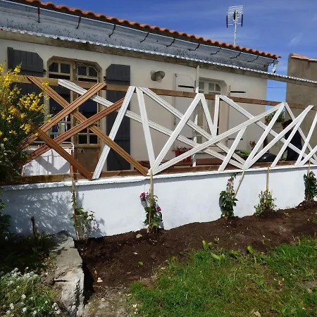 Dom wakacyjny Charmante Maisonnette A 400m De La *