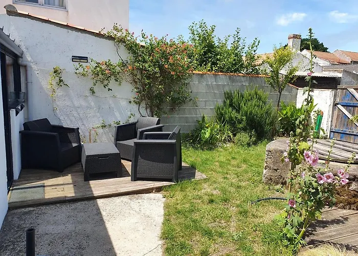 Charmante Maisonnette A 400m De La